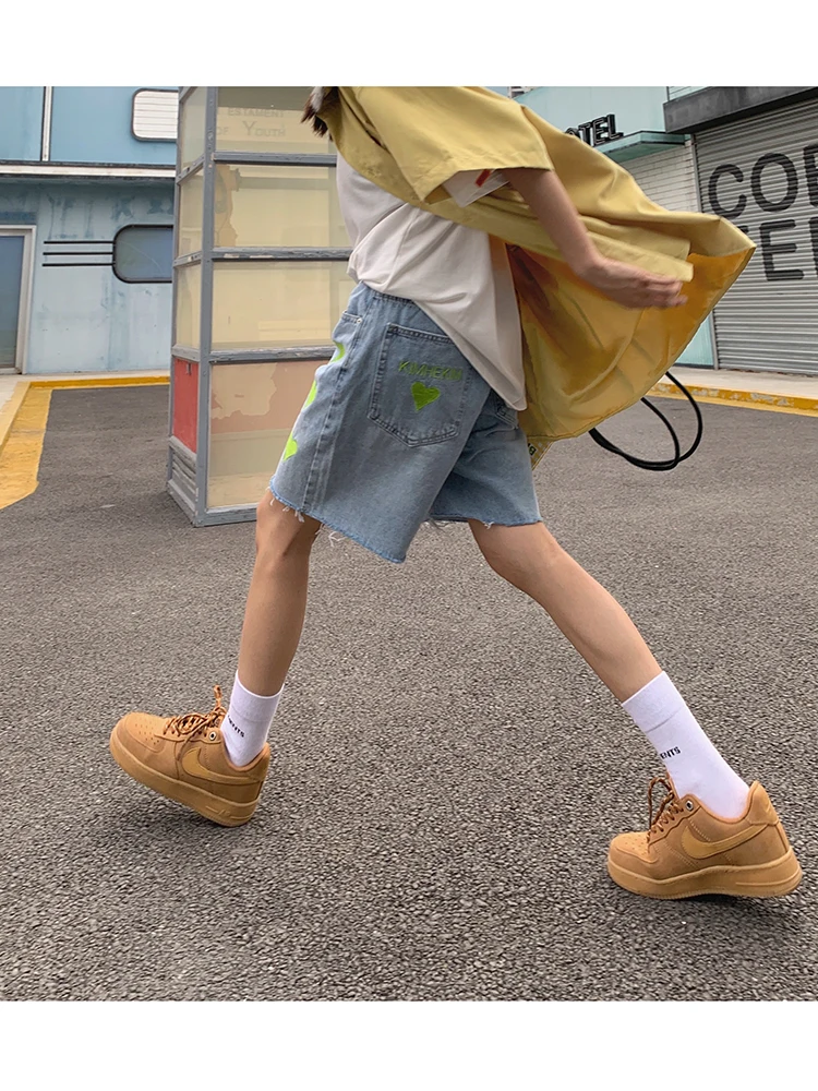 Shorts women's 2021 summer new loose and fashionable thin high waist straight tube jeans wide leg pant
Shorts women's 2021 summer new loose and fashionable thin high waist straight tube jeans wide leg pant