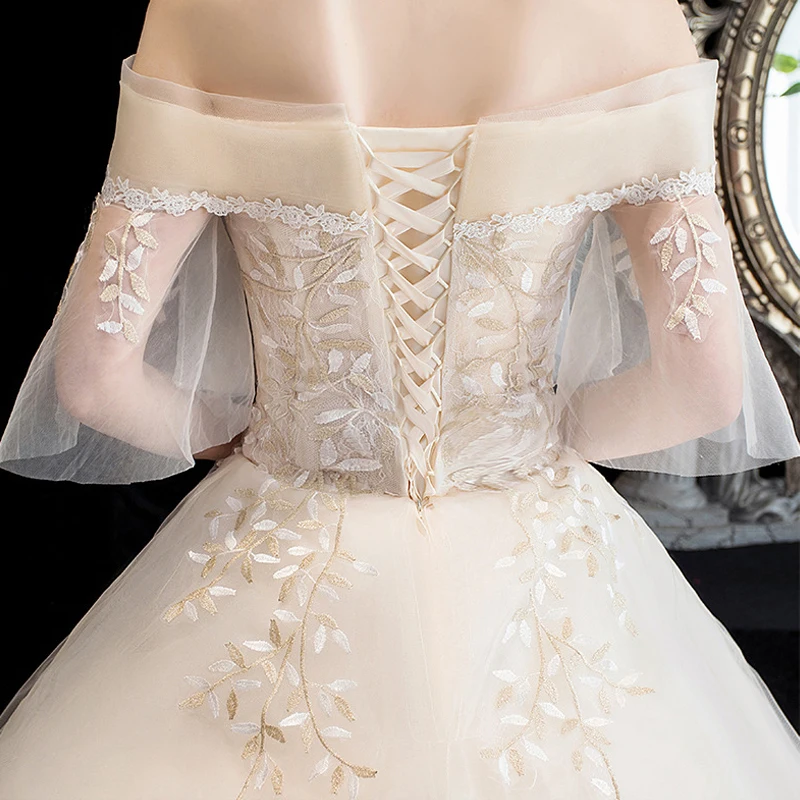 New Boat Neck Wedding Dress Embroidery Half Sleeves Luxurious Ruched Floor-Length Tulle Plus Size Wedding Gowns For Women G175
New Boat Neck Wedding Dress Embroidery Half Sleeves Luxurious Ruched Floor-Length Tulle Plus Size Wedding Gowns For Women G175