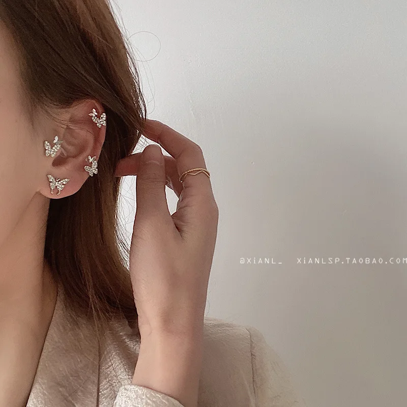 New Stylish Arrow Cross-shape Drop Earrings For Women/Men Dazzling Crystal Zirconia Hiphop Party Female/Male Fashion Jewelry
New Stylish Arrow Cross-shape Drop Earrings For Women/Men Dazzling Crystal Zirconia Hiphop Party Female/Male Fashion Jewelry