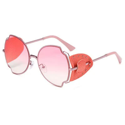 Metal Rivet Sunglasses For Men And Women Irregular Sunglasses Europe And America Street Photography Style 2021 New Style
Metal Rivet Sunglasses For Men And Women Irregular Sunglasses Europe And America Street Photography Style 2021 New Style
