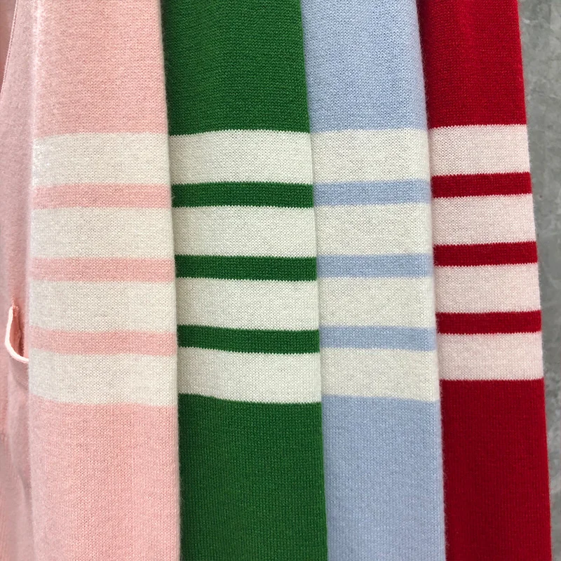 2021 Fashion Brand Sweaters Women Slim Fit V-Neck Cardigan Clothing Striped Wool Cashmere Autumn Winter Casual Coat
2021 Fashion Brand Sweaters Women Slim Fit V-Neck Cardigan Clothing Striped Wool Cashmere Autumn Winter Casual Coat
