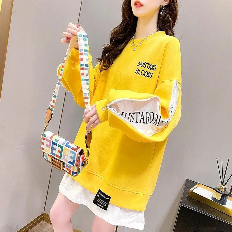 Cotton size fake two fried street vests women's spring 2021 new Korean style design feeling small foreign style zipper jacket
Cotton size fake two fried street vests women's spring 2021 new Korean style design feeling small foreign style zipper jacket