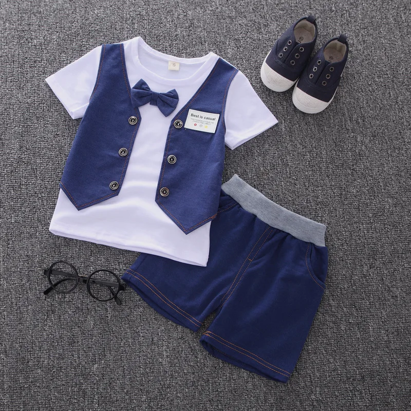 Спортивный костюм для мальчиков, футболка и шорты, 2020, корейский с коротким рукавом, Одежда для младенцев
Спортивный костюм для мальчиков, футболка и шорты, 2020, корейский с коротким рукавом, Одежда для младенцев