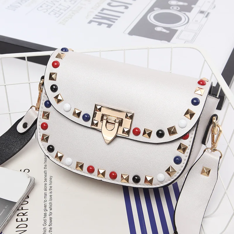 New Woman Shoulder Bag Fashionable Simple Chain Messenger Bag High Quality Luxury Designer Handbag 2021 New Female Underarm Bag
New Woman Shoulder Bag Fashionable Simple Chain Messenger Bag High Quality Luxury Designer Handbag 2021 New Female Underarm Bag