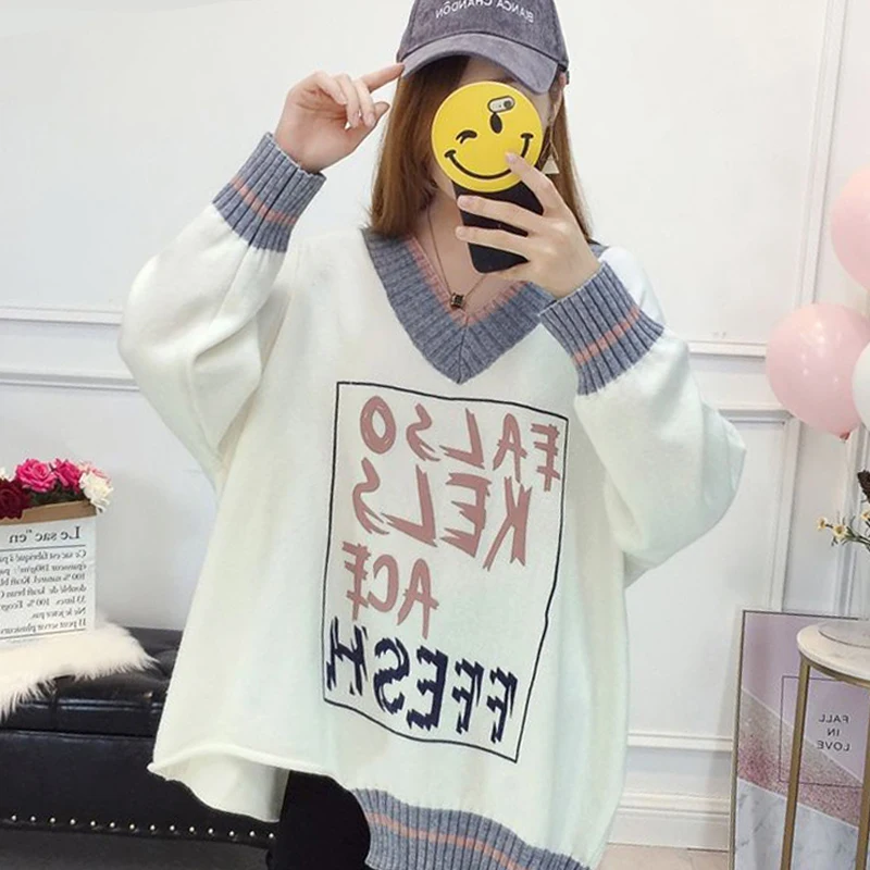CZJMS Retro Elegant Knitted Pullovers Women Sweater Print Letter V Neck Causal Loose Long Sleeves Female Street Wear Autumn 2021
CZJMS Retro Elegant Knitted Pullovers Women Sweater Print Letter V Neck Causal Loose Long Sleeves Female Street Wear Autumn 2021