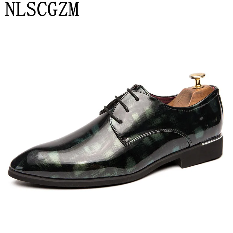 Dress Shoes Mens Fashion Patent Leather Office 2022 Leather Shoes Men Formal Italian Coiffeur Oxford Shoes for Men Business Suit
Dress Shoes Mens Fashion Patent Leather Office 2022 Leather Shoes Men Formal Italian Coiffeur Oxford Shoes for Men Business Suit