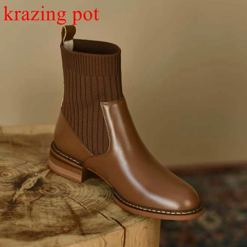 Ботинки эластичные из бычьей кожи, на среднем каблуке, без застежек, зимние ботинки в стиле ретро, размеры 40
Ботинки эластичные из бычьей кожи, на среднем каблуке, без застежек, зимние ботинки в стиле ретро, размеры 40