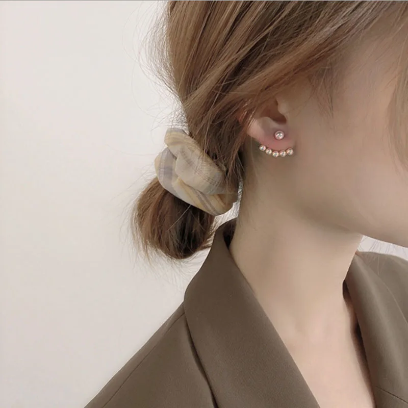 Fashion Chic Imitation Pearl Geometric Fan Shaped Elegant Stud Earrings for Women Girls Jewelry Party Asseccoires
Fashion Chic Imitation Pearl Geometric Fan Shaped Elegant Stud Earrings for Women Girls Jewelry Party Asseccoires