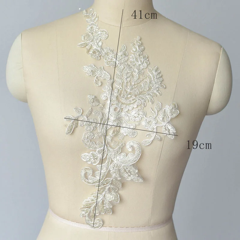 Lace Embroidery White Sequined Fabric For Wedding Dress Luxury Quality 2021 Sold By Piece Lovely Women Clothing Decoration G553
Lace Embroidery White Sequined Fabric For Wedding Dress Luxury Quality 2021 Sold By Piece Lovely Women Clothing Decoration G553