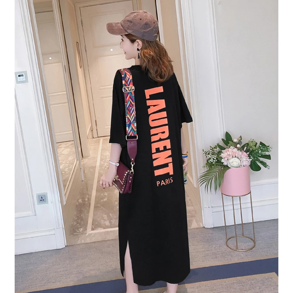 New fshion Korean version of the loose split T-shirt dress Letter printed cotton large size dress
New fshion Korean version of the loose split T-shirt dress Letter printed cotton large size dress