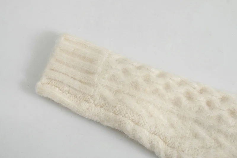 Sutimine New Women Turtleneck Oversleeve Knitting Sweater Female High Street Twist Weave Chic Pullovers Korean Stylish Tops
Sutimine New Women Turtleneck Oversleeve Knitting Sweater Female High Street Twist Weave Chic Pullovers Korean Stylish Tops