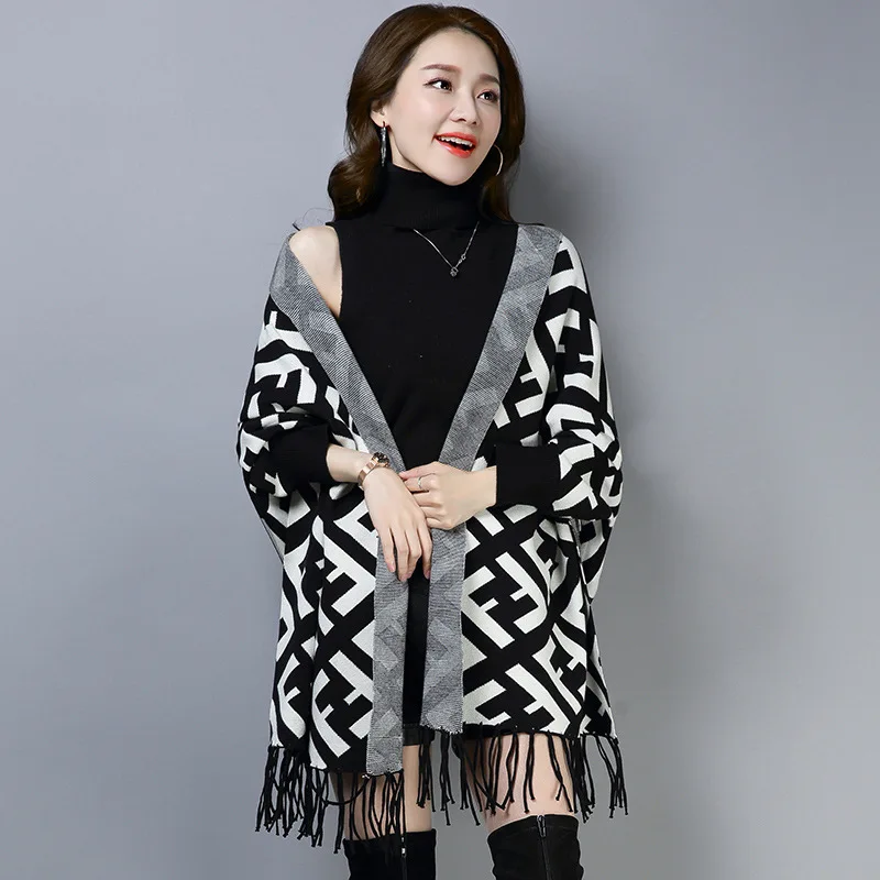 ZJZLL Hot Sale Stylish And Fashionable Plaid Ladies Fringe Scarf Shawl With Sleeves Long Warm Wrap Winter Sweater Poncho Mujer 
ZJZLL Hot Sale Stylish And Fashionable Plaid Ladies Fringe Scarf Shawl With Sleeves Long Warm Wrap Winter Sweater Poncho Mujer