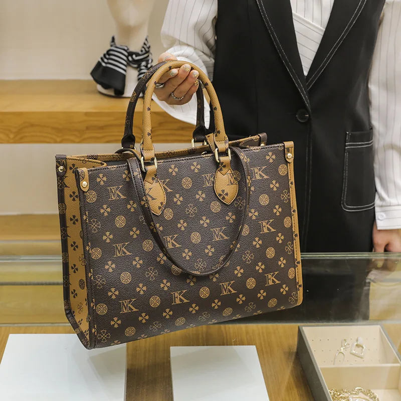 Luxury Brand 100% Genuine Leather High-grade Texture Portable Tote Bag Retro Casual All-match Single Shoulder Messenger Bag Sac
Luxury Brand 100% Genuine Leather High-grade Texture Portable Tote Bag Retro Casual All-match Single Shoulder Messenger Bag Sac
