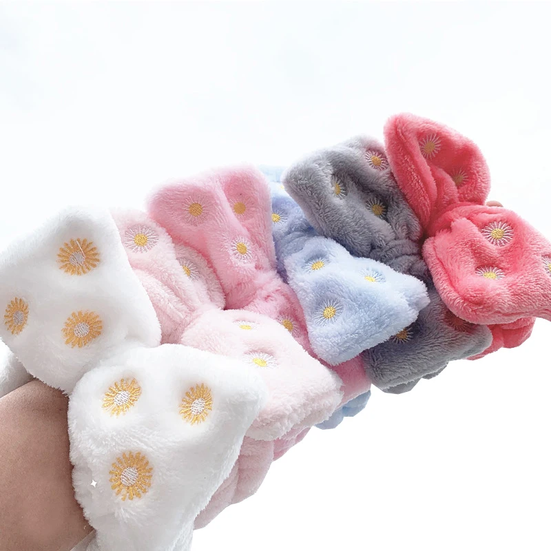 Daisy Embroidery Wash Face Bow Hairbands For Women Girls Headbands Headwear Hair Bands Turban Hair Accessories Women Turban 2021
Daisy Embroidery Wash Face Bow Hairbands For Women Girls Headbands Headwear Hair Bands Turban Hair Accessories Women Turban 2021