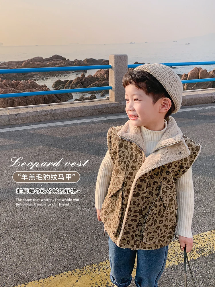 Boy Velvet Vest Baby Winter Clothes 2021 New Kids' Overcoat Western Style Winter Wear Boy Vest Fashion
Boy Velvet Vest Baby Winter Clothes 2021 New Kids' Overcoat Western Style Winter Wear Boy Vest Fashion