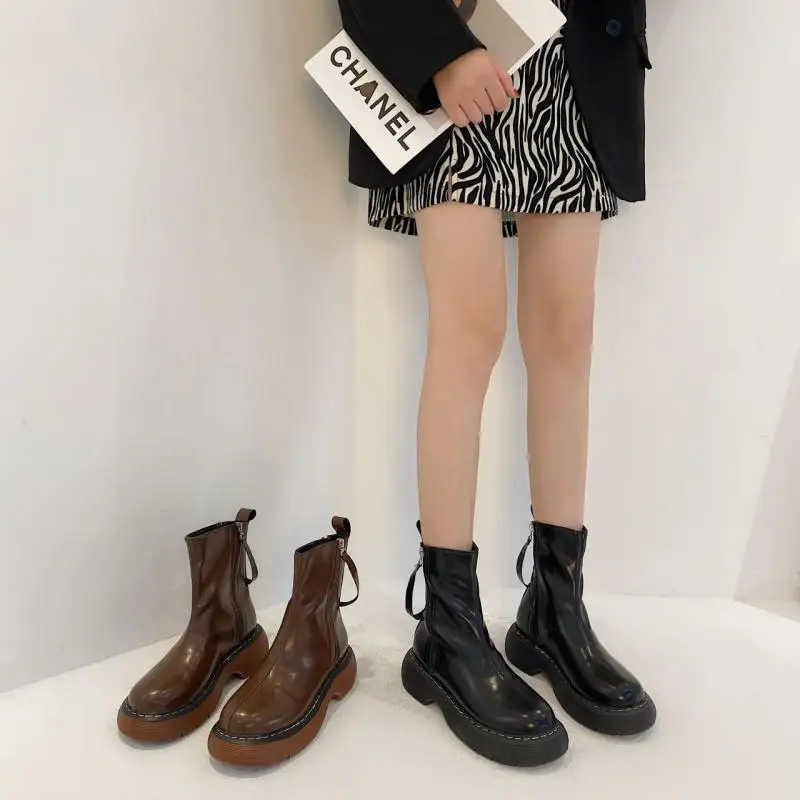 Fall/winter 2021 Cowhide British Style Comfortable Thick-heel Side Zipper High-heel Boots Skinny Boots Women.
Fall/winter 2021 Cowhide British Style Comfortable Thick-heel Side Zipper High-heel Boots Skinny Boots Women.