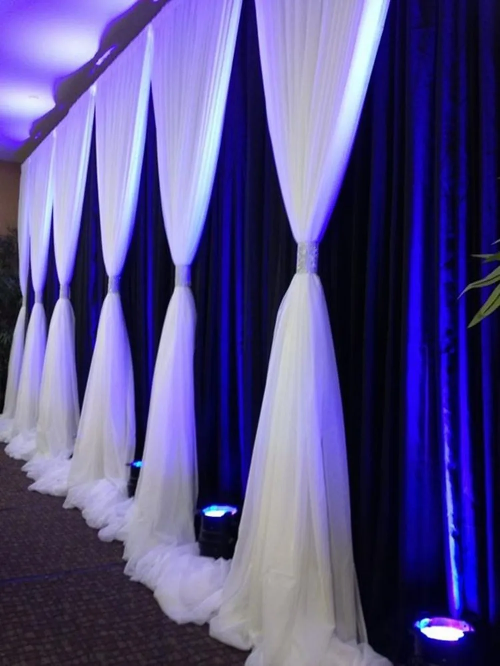 3m*6m Royal Blue Wedding Backdrop With White Volie Valance Wedding Stage Backdrop Photography Background Draping Swags Curtains
3m*6m Royal Blue Wedding Backdrop With White Volie Valance Wedding Stage Backdrop Photography Background Draping Swags Curtains