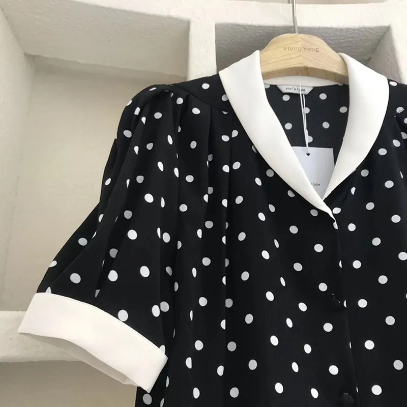 Korean Temperament Wave Point Chiffon Shirt New Female Summer V-neck Thin Short Sleeve Shirt Top
Korean Temperament Wave Point Chiffon Shirt New Female Summer V-neck Thin Short Sleeve Shirt Top