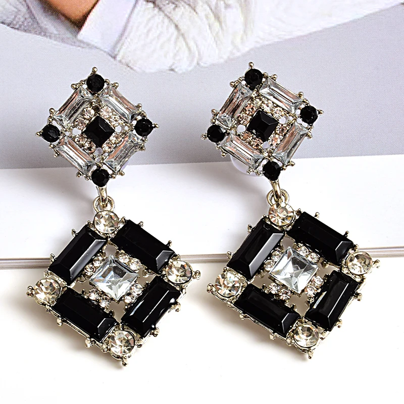New Square Metal Crystal Long Earrings High-quality Fashion Dangle Drop Earring Jewelry Accessories For Women
New Square Metal Crystal Long Earrings High-quality Fashion Dangle Drop Earring Jewelry Accessories For Women
