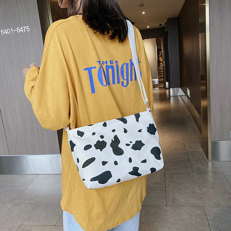 2022 New Creative Cow Pattern Shoulder Bag Korean Girls' Shoulder Bag Japanese Girls' Messenger Shoulder Bag Purses Crossbody
2022 New Creative Cow Pattern Shoulder Bag Korean Girls' Shoulder Bag Japanese Girls' Messenger Shoulder Bag Purses Crossbody