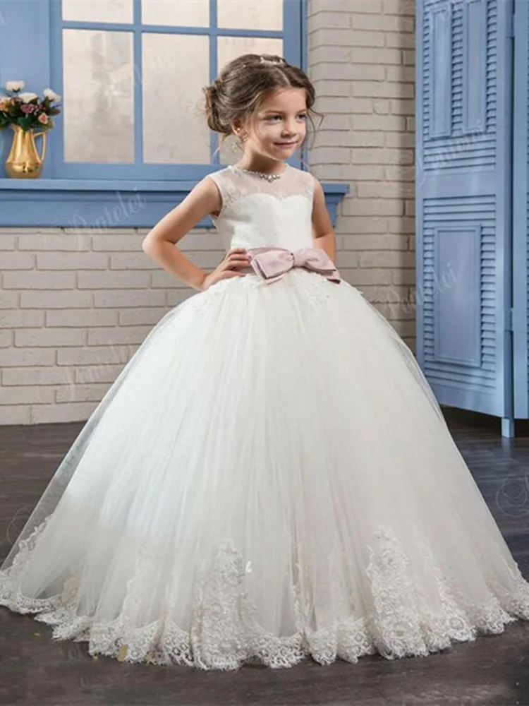 Tulle Flower Girl Dress Formal Occasion Bridesmaid Party Wedding Pageant Birthday Photoshoot Christma TUTU robe
Tulle Flower Girl Dress Formal Occasion Bridesmaid Party Wedding Pageant Birthday Photoshoot Christma TUTU robe