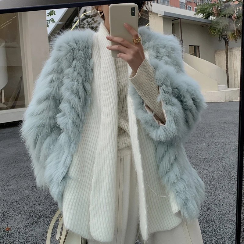 Female Winter Fake Fox Fur Jacket Mid-length Woven Raccoon Fur Cardigan Jacket High-end Temperament Plush Overcoat Coat
Female Winter Fake Fox Fur Jacket Mid-length Woven Raccoon Fur Cardigan Jacket High-end Temperament Plush Overcoat Coat