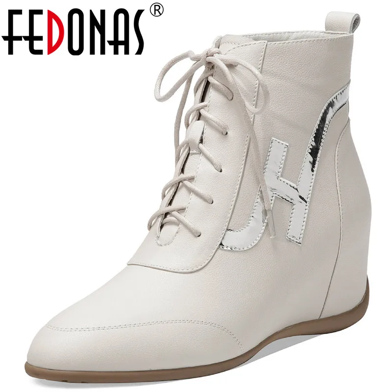 FEDONAS Genuine Leather Booties Female Women Shoes Height Increasing Cross Tied Winter Shoes Woman Casual Working Ankle Boots
FEDONAS Genuine Leather Booties Female Women Shoes Height Increasing Cross Tied Winter Shoes Woman Casual Working Ankle Boots