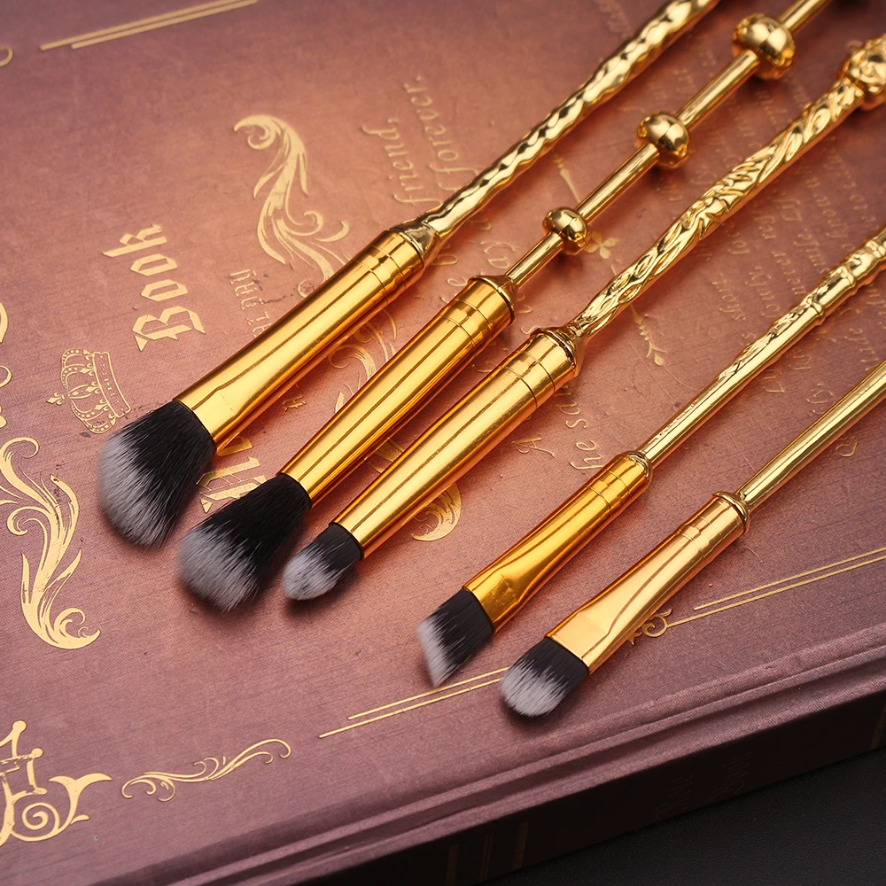 New 5 Pcs makeup brushes set anime magic wand foundation blush brush eye shadow smudge brush lip brush and other beauty tools
New 5 Pcs makeup brushes set anime magic wand foundation blush brush eye shadow smudge brush lip brush and other beauty tools