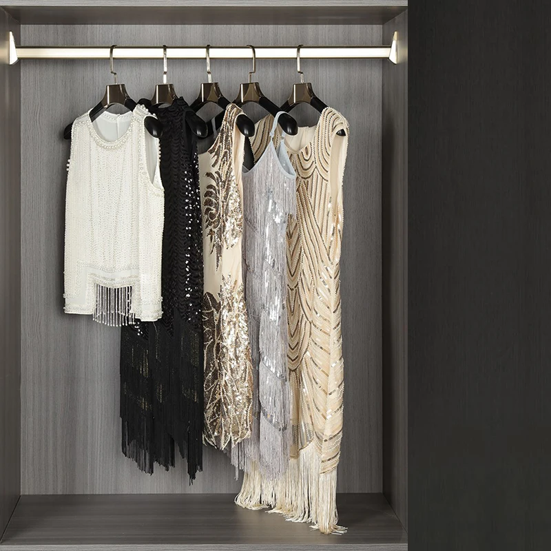 Model room dress women's cloakroom wardrobe clothes Sequin dress wardrobe decorations light luxury
Model room dress women's cloakroom wardrobe clothes Sequin dress wardrobe decorations light luxury
