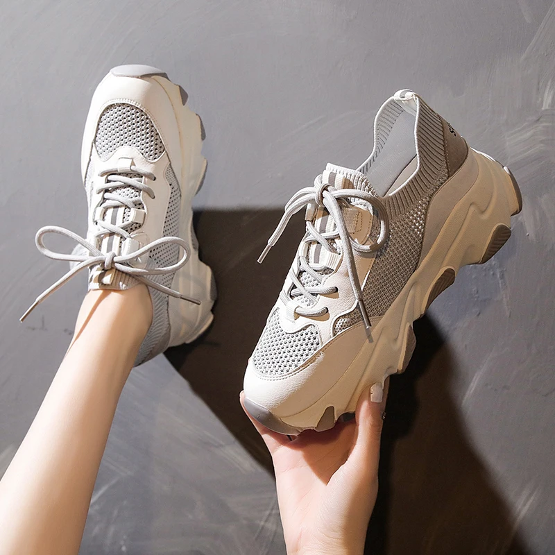 Spring / Summer 2020 New Mesh Daddy Shoes Women Tide Breathable Thick Bottom White Wild Sports Casual Shoes Z820
Spring / Summer 2020 New Mesh Daddy Shoes Women Tide Breathable Thick Bottom White Wild Sports Casual Shoes Z820