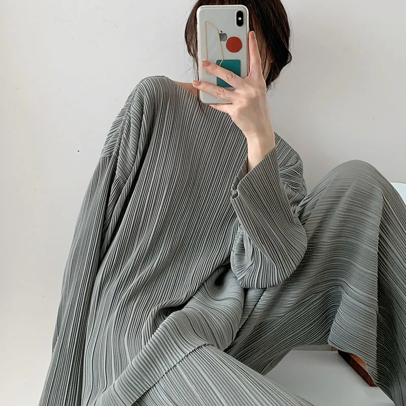 LANMREM Long Sleve Round Neck Desgin Sense pants top Suit Casual Pleated Women's Summer 2021 New Arrival 2Z0016 
LANMREM Long Sleve Round Neck Desgin Sense pants top Suit Casual Pleated Women's Summer 2021 New Arrival 2Z0016