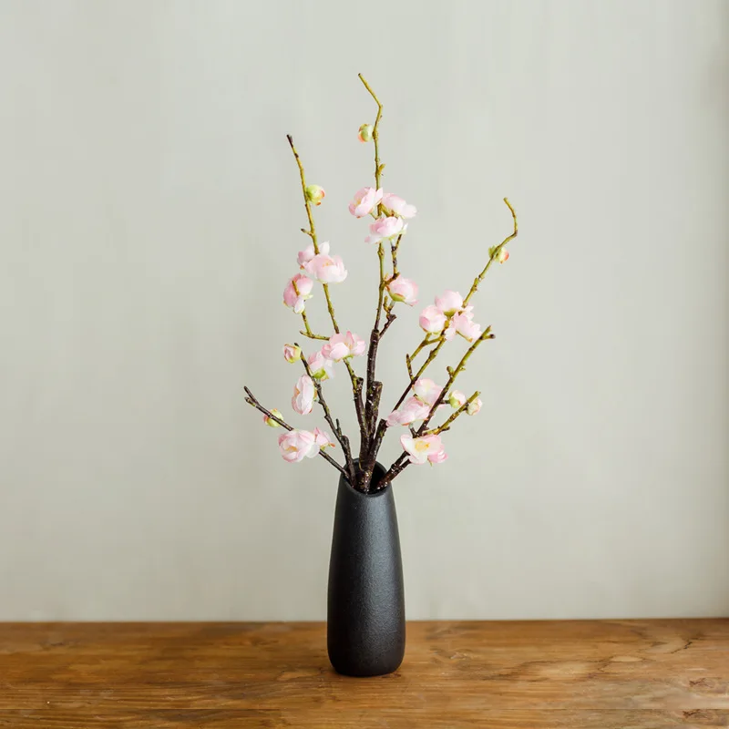 1 Pieces 1 Bottle Style Vintage High Quality Silk Plum Blossom Artificial Flower Living Room Decorations Free Shipping
1 Pieces 1 Bottle Style Vintage High Quality Silk Plum Blossom Artificial Flower Living Room Decorations Free Shipping