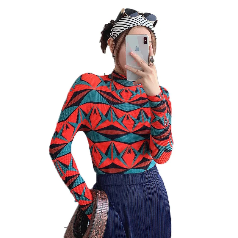LANMRE 2021 Spring Red Color Geometric Print Pleated Casual Fashion Long-sleeved Slim T-shirt For Women Bottoming Top 2A2910
LANMRE 2021 Spring Red Color Geometric Print Pleated Casual Fashion Long-sleeved Slim T-shirt For Women Bottoming Top 2A2910