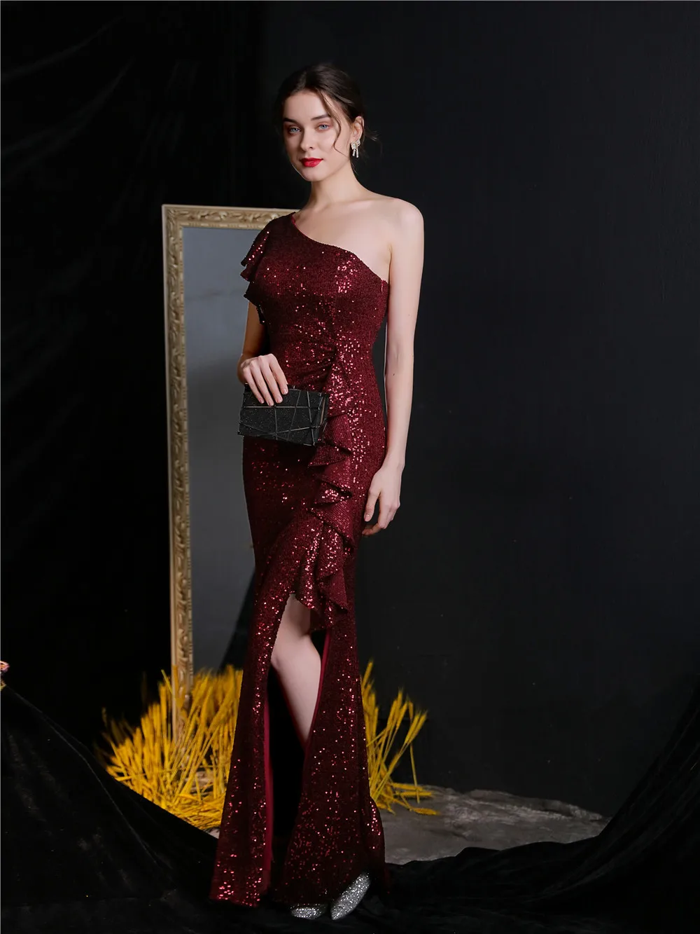 New Long Prom Dresses For Women Short Sleeve Ruffled Draped Maxi Evening Party Gowns Formal Banquet One Shoulder Night Vestidos
New Long Prom Dresses For Women Short Sleeve Ruffled Draped Maxi Evening Party Gowns Formal Banquet One Shoulder Night Vestidos
