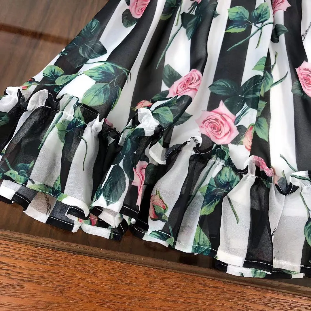 High-end Brand Clothing Summer Girl Child Baby girl Dress Floral Skirt Chiffon Dress Princess Dress Party Casual Wear Fashion
High-end Brand Clothing Summer Girl Child Baby girl Dress Floral Skirt Chiffon Dress Princess Dress Party Casual Wear Fashion