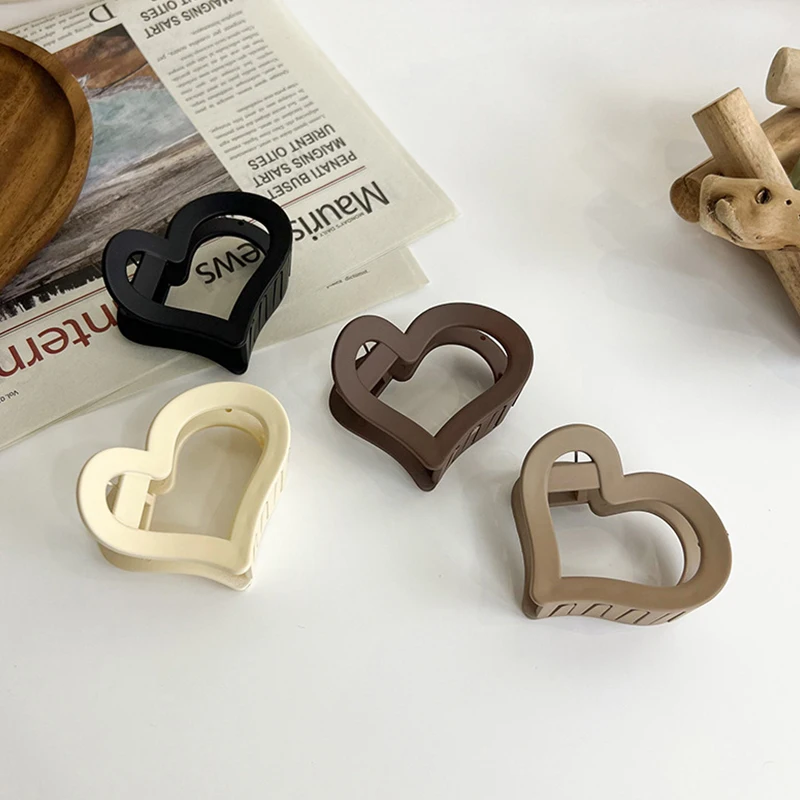 Новые заколки для волос Love с тремя зубьями маленькие квадратные треугольные заколки для волос акриловые темпераментные модные аксессуары ...
Новые заколки для волос Love с тремя зубьями маленькие квадратные треугольные заколки для волос акриловые темпераментные модные аксессуары ...