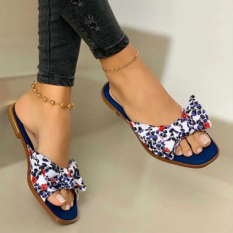 2021 Women Bowties Slippers Summer Elegant Ladies Square Toe Soft PU Flats Woman Slides Outdoor Beach Fashion Beach Shoes New
2021 Women Bowties Slippers Summer Elegant Ladies Square Toe Soft PU Flats Woman Slides Outdoor Beach Fashion Beach Shoes New