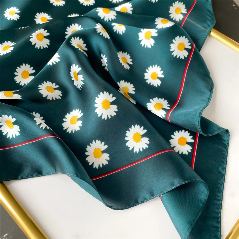 Femme Neckerchief Bag Tie Headband Soft Bandana Wraps Silk Square Women Scarf Floral Print Neck Hair Scarves Foulard
Femme Neckerchief Bag Tie Headband Soft Bandana Wraps Silk Square Women Scarf Floral Print Neck Hair Scarves Foulard