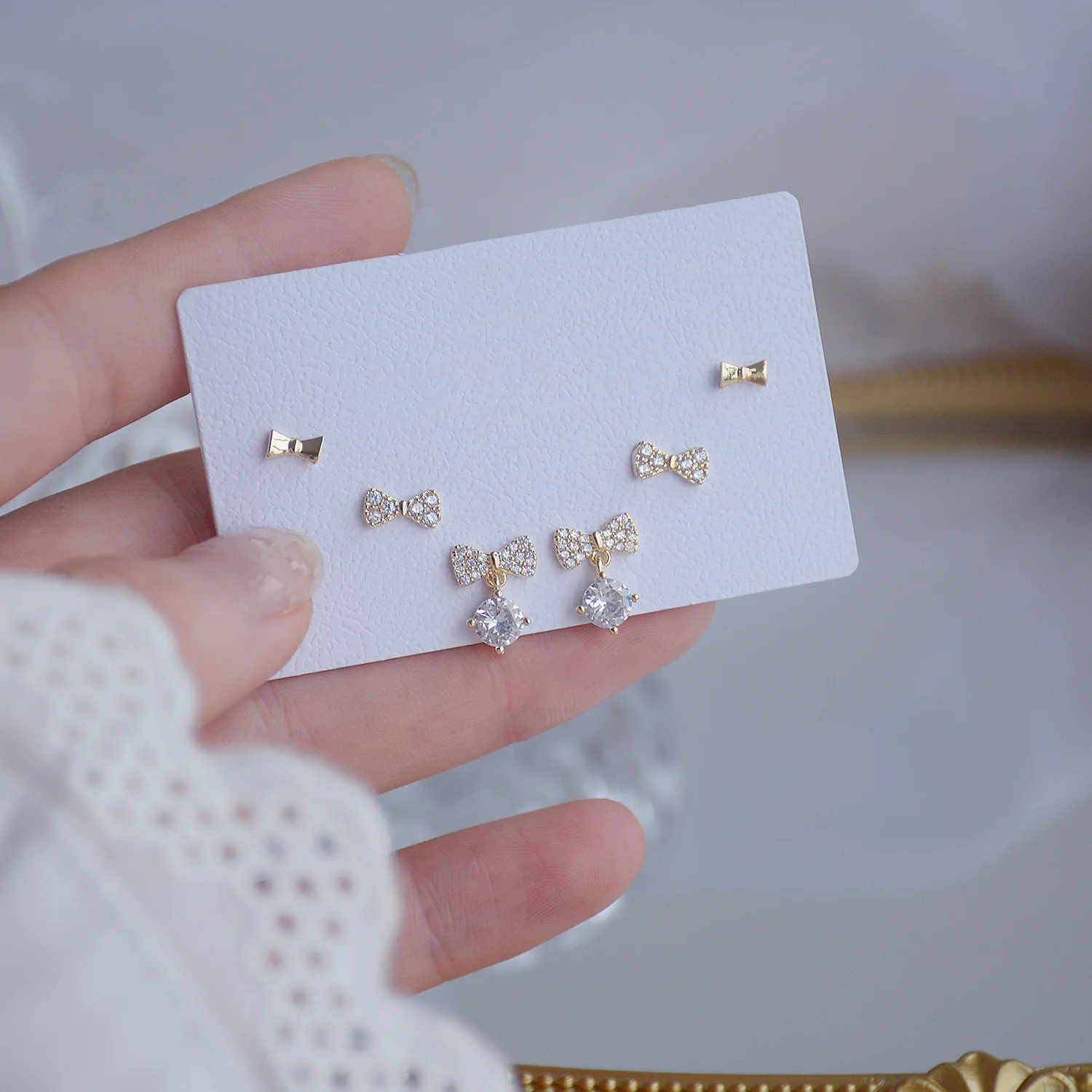 Korean Style Exquisite Micro-Inlaid Zircon Bowknot Shining Crystal Earrings 6Pcs Simple Small Earrings For Women Daily Jewelry
Korean Style Exquisite Micro-Inlaid Zircon Bowknot Shining Crystal Earrings 6Pcs Simple Small Earrings For Women Daily Jewelry