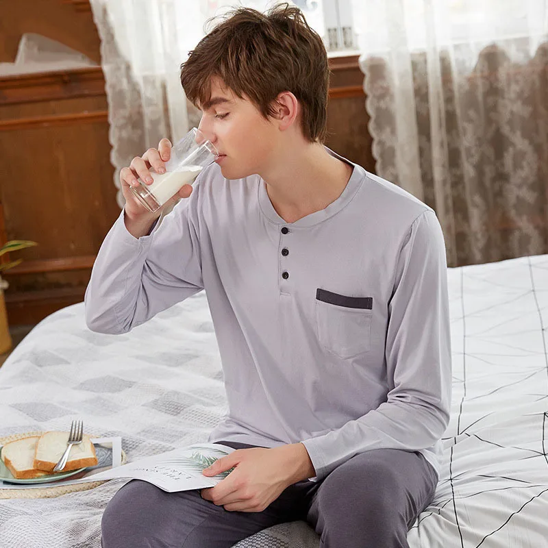 New autumn Men Pajamas long Sleeve Male Pajama Set Pure Full Cotton modal Pajamas For Men Sleepwear Suit homewear
New autumn Men Pajamas long Sleeve Male Pajama Set Pure Full Cotton modal Pajamas For Men Sleepwear Suit homewear