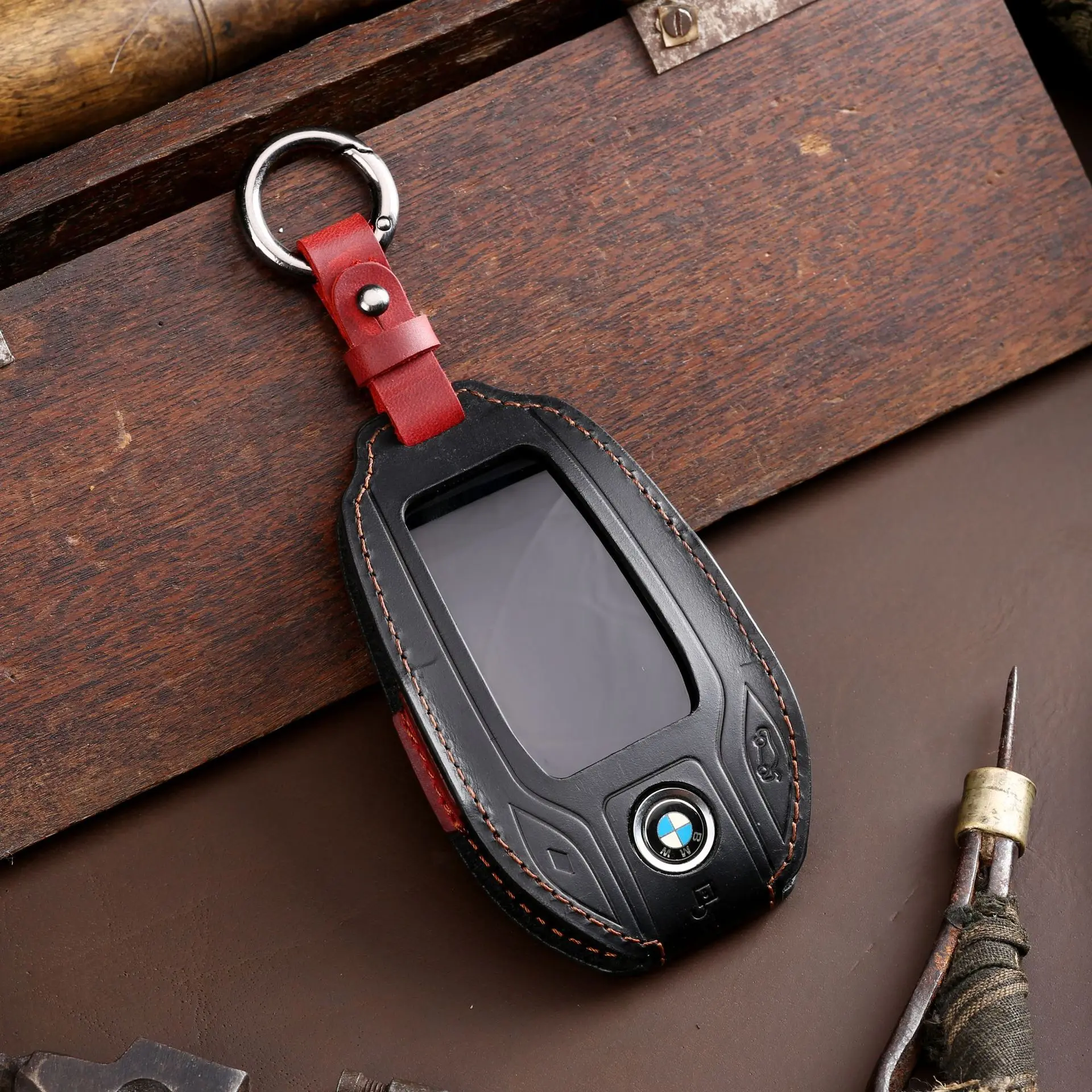 New Luxury Genuine Leather Car Key Case Cover for BMW Keychain Holder Shell Fob Bag Auto Interior Accessories Keyring Cowhide
New Luxury Genuine Leather Car Key Case Cover for BMW Keychain Holder Shell Fob Bag Auto Interior Accessories Keyring Cowhide