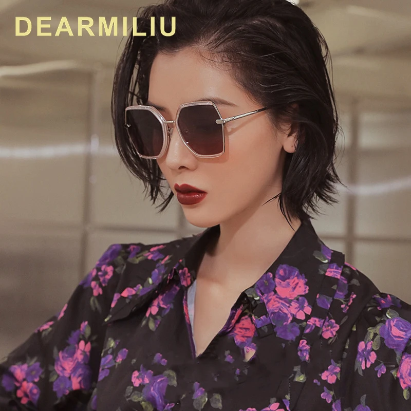 Женские поляризационные солнцезащитные очки DEARMILIU, классические солнцезащитные очки с большой металлической оправой для вождения на откры...
Женские поляризационные солнцезащитные очки DEARMILIU, классические солнцезащитные очки с большой металлической оправой для вождения на откры...
