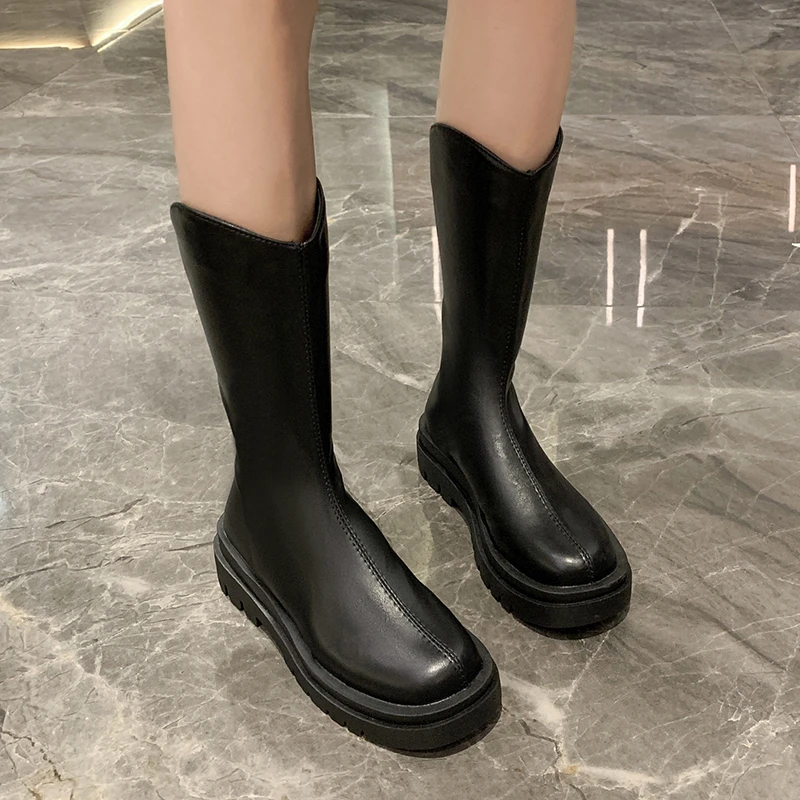 Women's High Boots Autumn and Winter New Fashion Women's Platform Shoes Sexy Round Toe Zipper Boots Comfortable Casual Boots
Women's High Boots Autumn and Winter New Fashion Women's Platform Shoes Sexy Round Toe Zipper Boots Comfortable Casual Boots