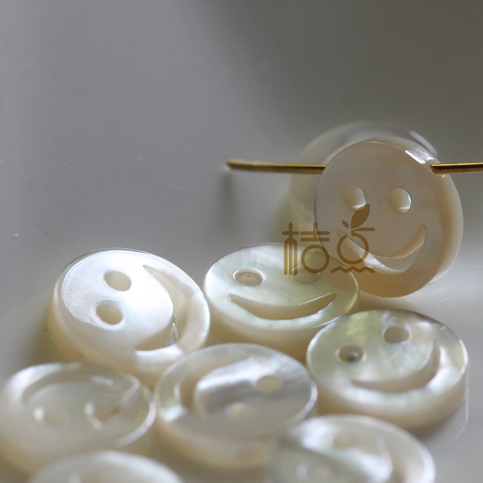 Natural Shell Beads flower Cap Leaf Charms (S4B)
Natural Shell Beads flower Cap Leaf Charms (S4B)