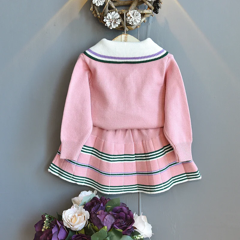 New autumn girls clothes college style knitted sweater coat and pleated skirt suit
New autumn girls clothes college style knitted sweater coat and pleated skirt suit