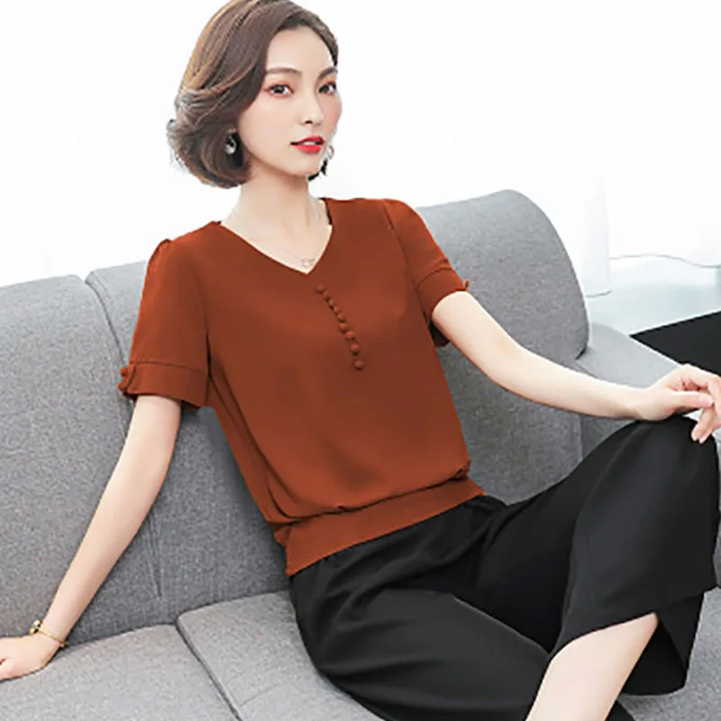 Summer Loose Short Sleeve V Neck Chiffon Shirts Women Work Wear Short Sleeve Chiffon Blouses Tops Lady OL Chiffon Tops
Summer Loose Short Sleeve V Neck Chiffon Shirts Women Work Wear Short Sleeve Chiffon Blouses Tops Lady OL Chiffon Tops