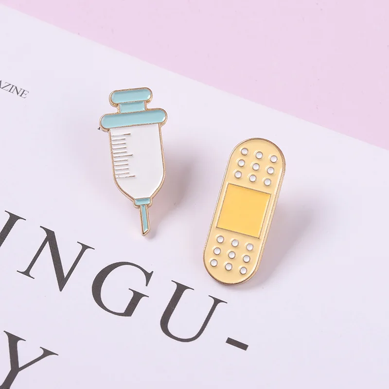 Fashion Metal Doctor Brooch Womens Needle Band-Aid Shaped Badge Campus Party Accessories
Fashion Metal Doctor Brooch Womens Needle Band-Aid Shaped Badge Campus Party Accessories