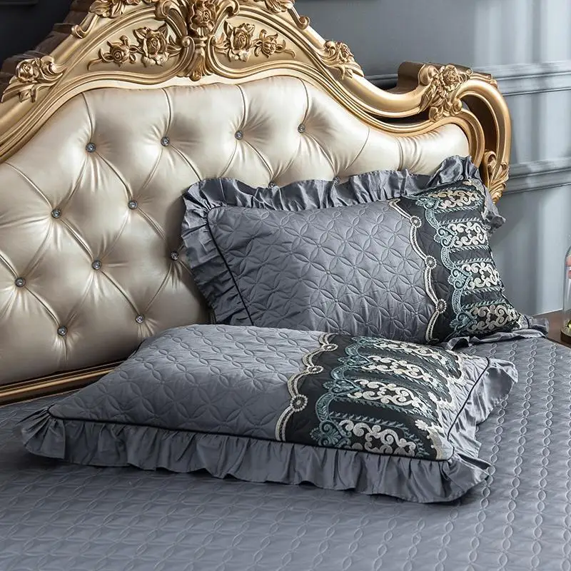 Luxury Grey Egyptian Cotton Quilted Bedspread Cloverlet Lace Edge Bed sprerad for All Season Blanket Quilt Pillowcases 3/5pcs
Luxury Grey Egyptian Cotton Quilted Bedspread Cloverlet Lace Edge Bed sprerad for All Season Blanket Quilt Pillowcases 3/5pcs