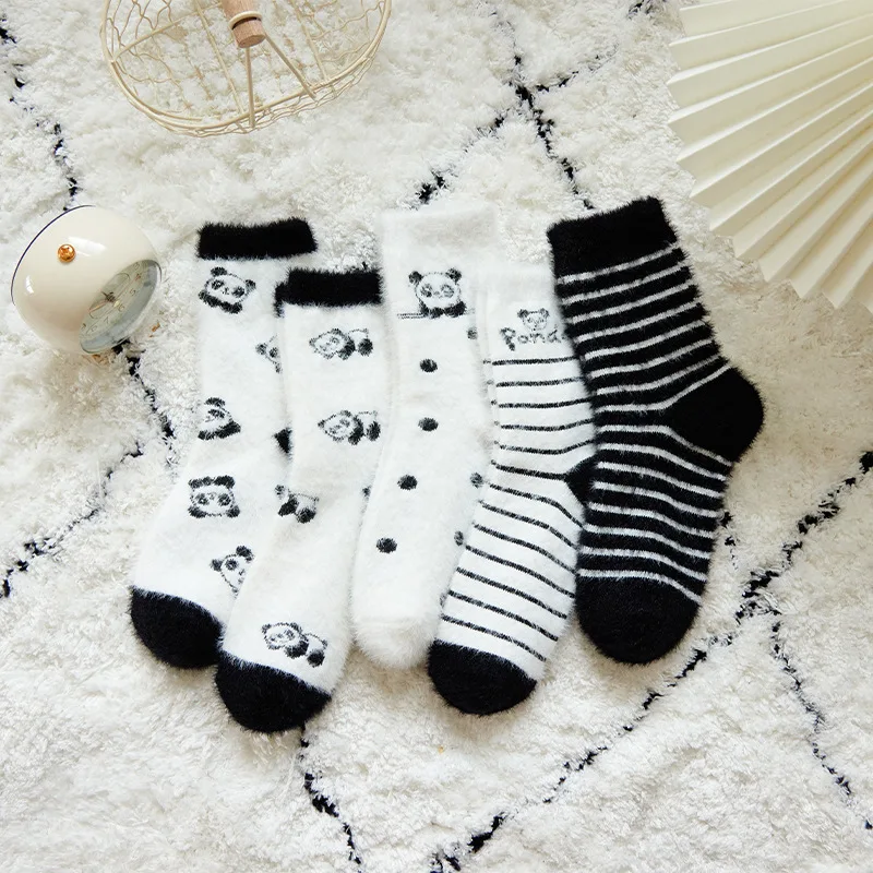 Winter Warm Cute Cartoon Panda Striped Mink Fleece Soft Coral Home Floor Women's Fuzzy Plush Socks Fluffy meias calcetines mujer
Winter Warm Cute Cartoon Panda Striped Mink Fleece Soft Coral Home Floor Women's Fuzzy Plush Socks Fluffy meias calcetines mujer
