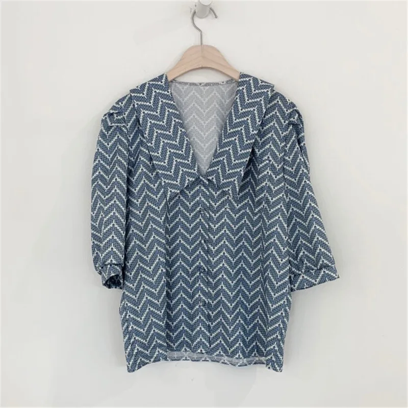 Limiguyue Vintage Striped Turn-Down Collar Tops Geometric V Neck Shirts Women Puff Sleeve Blouse French Elegant Blouses K1845
Limiguyue Vintage Striped Turn-Down Collar Tops Geometric V Neck Shirts Women Puff Sleeve Blouse French Elegant Blouses K1845